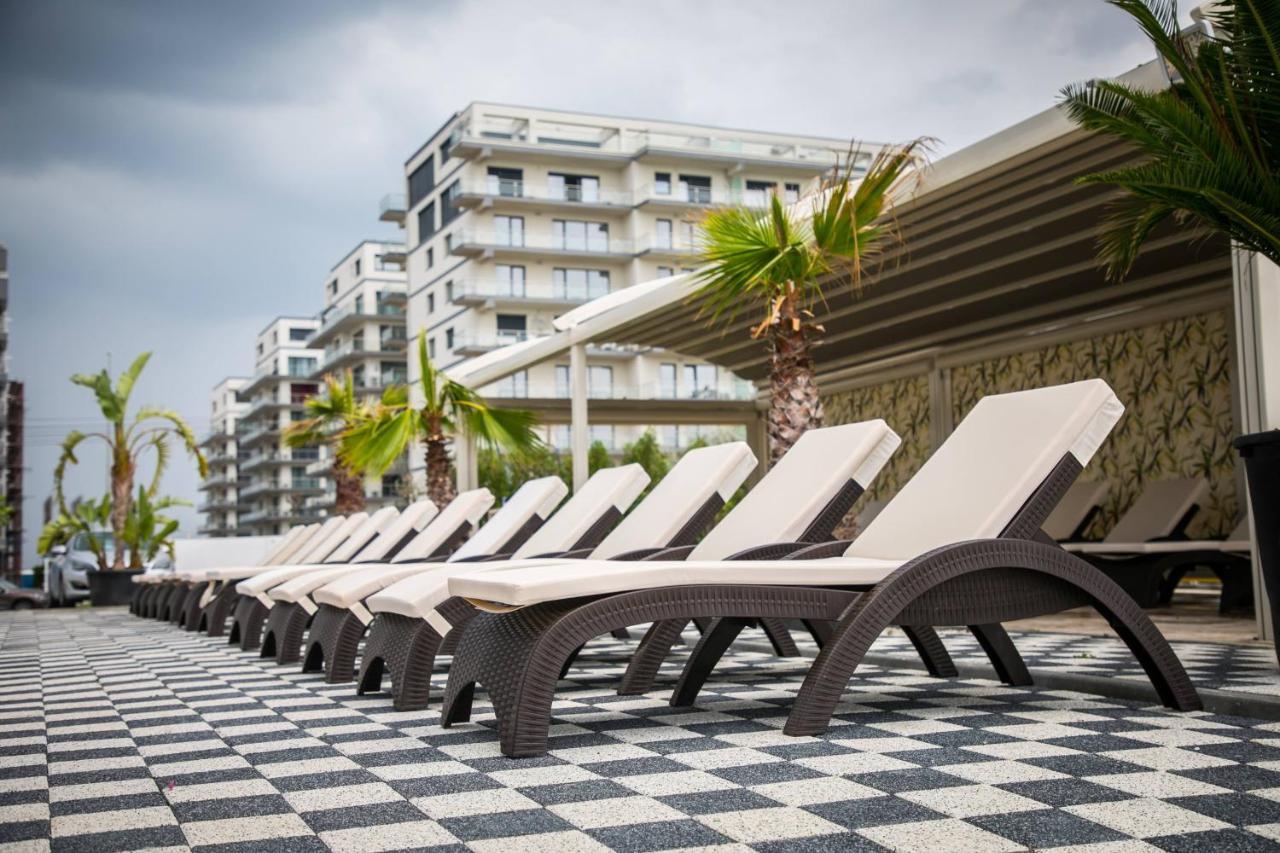 Almar Lake View Boutique H Adults Only Mamaia Exteriör bild