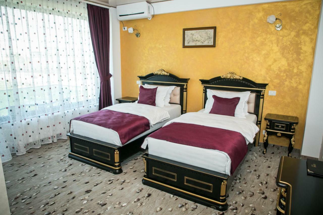 Almar Lake View Boutique H Adults Only Mamaia Exteriör bild