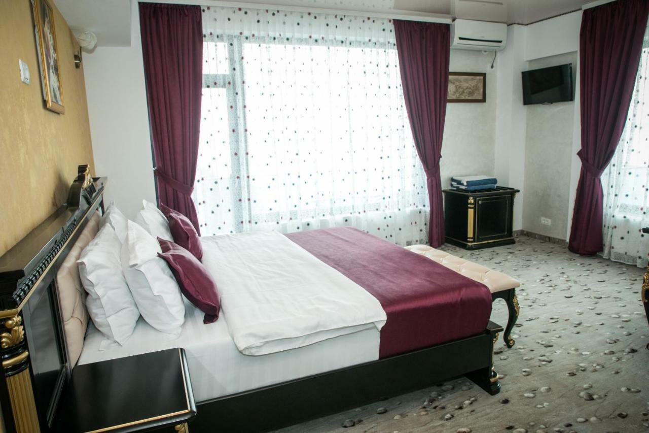 Almar Lake View Boutique H Adults Only Mamaia Exteriör bild