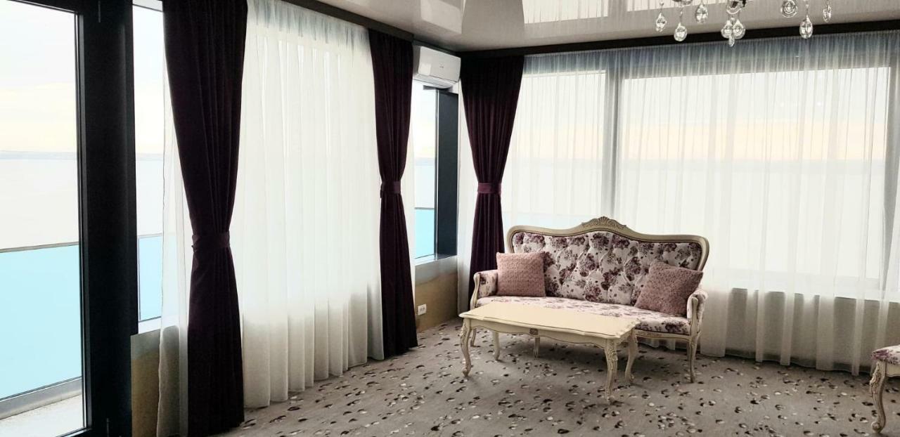 Almar Lake View Boutique H Adults Only Mamaia Exteriör bild