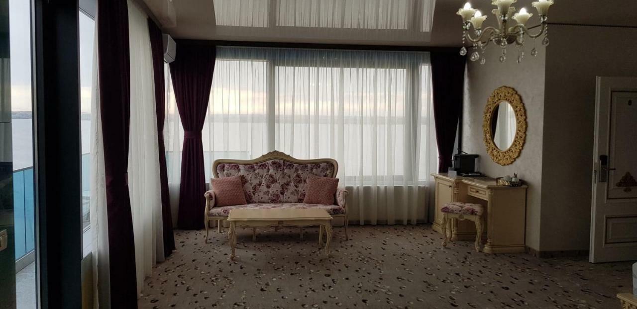 Almar Lake View Boutique H Adults Only Mamaia Exteriör bild