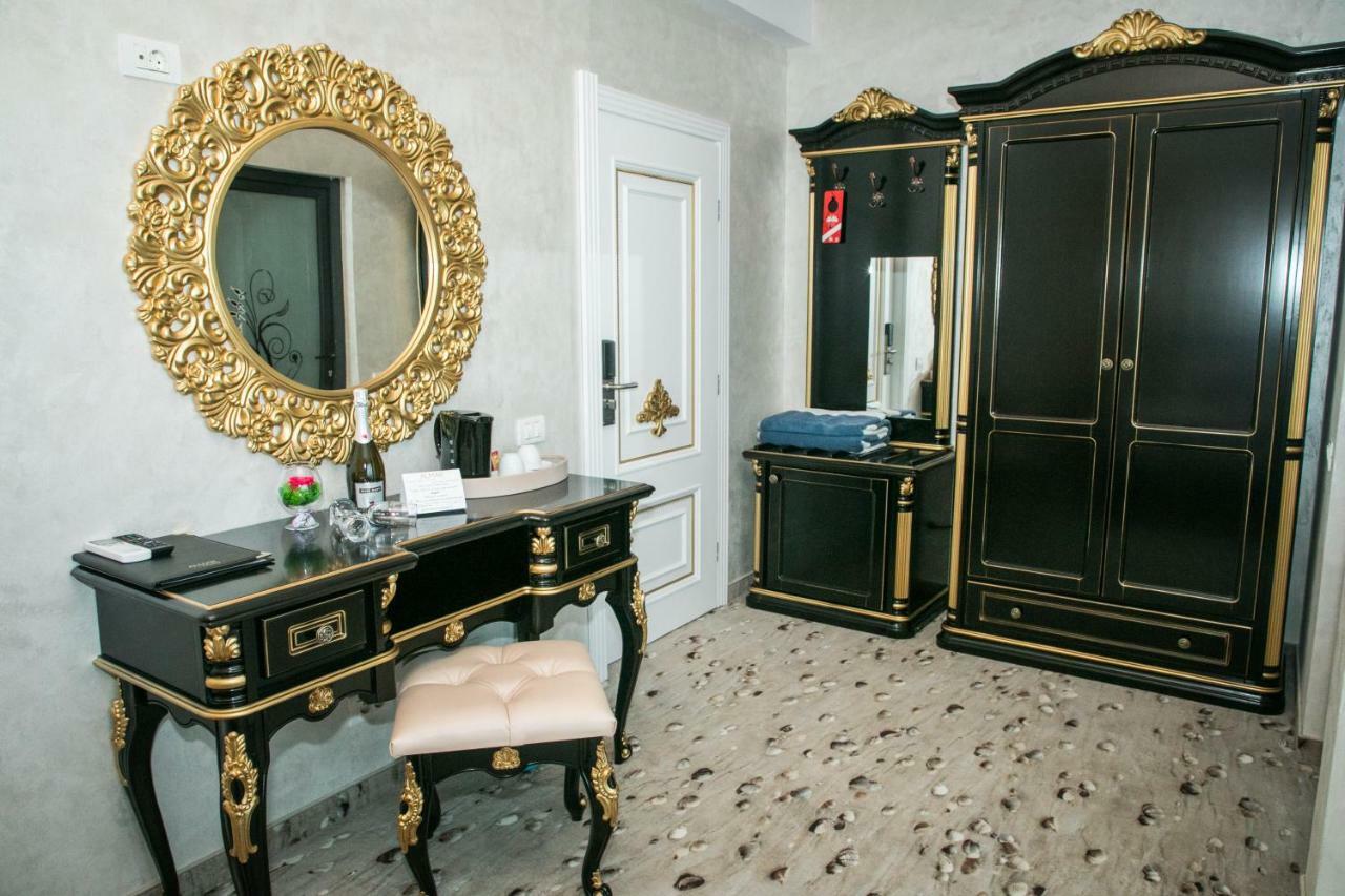Almar Lake View Boutique H Adults Only Mamaia Exteriör bild